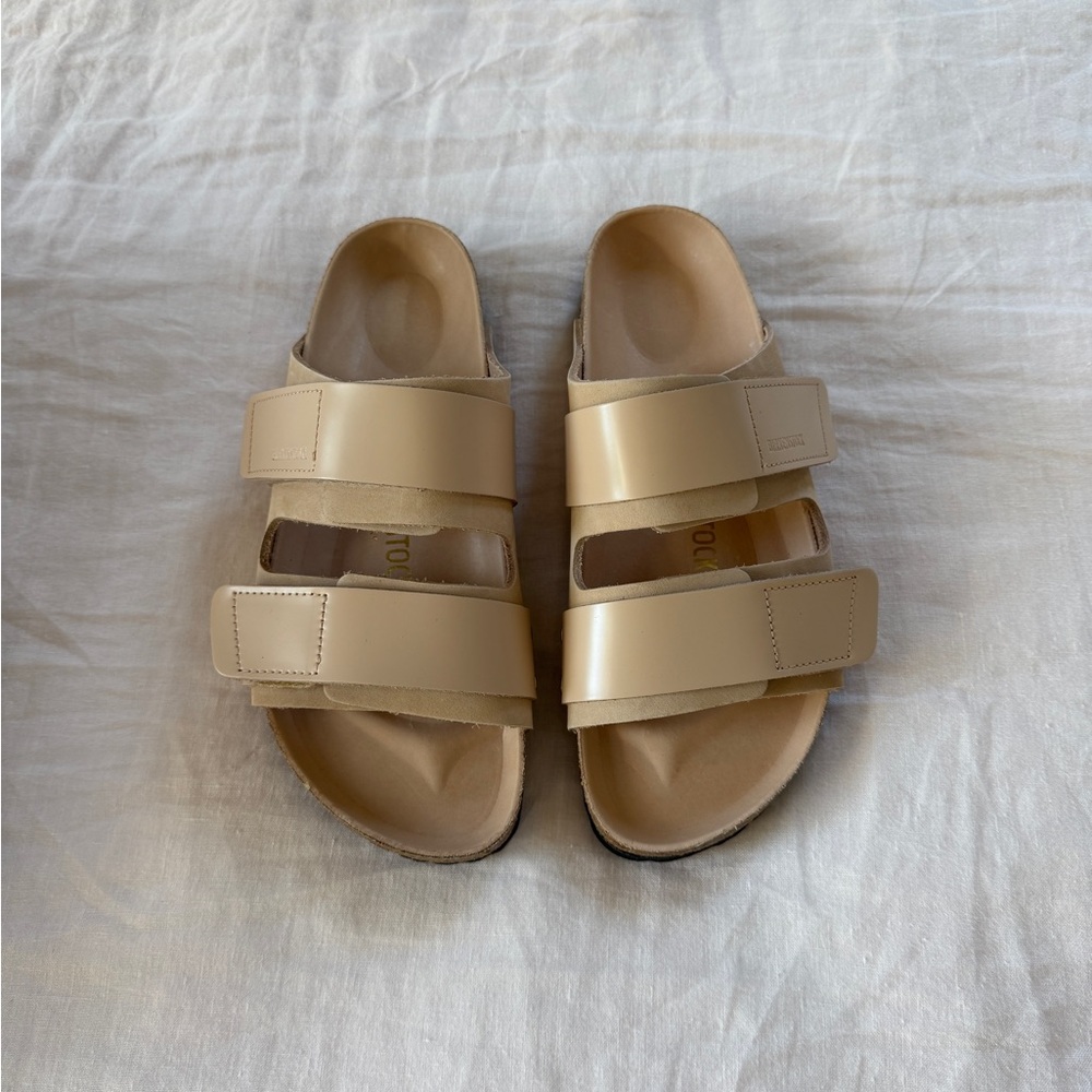 NIB Birkenstock Uji Sandals in Beige